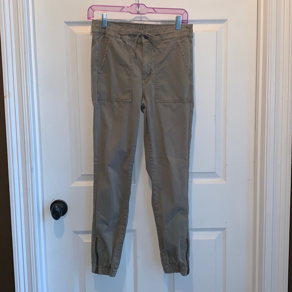 American Eagle- Army/Olive Green Joggers 8 Regular